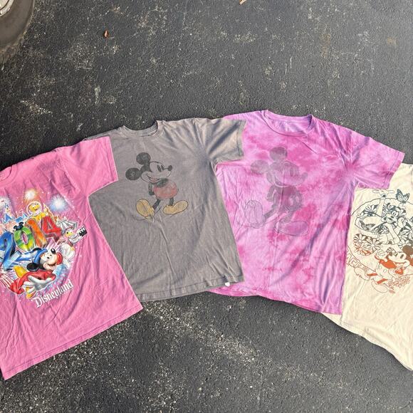 Disney Womens T Shirt Bundle Lot Of 4 Size Small X-Small Vacation Mickey Tink - Picture 1 of 9